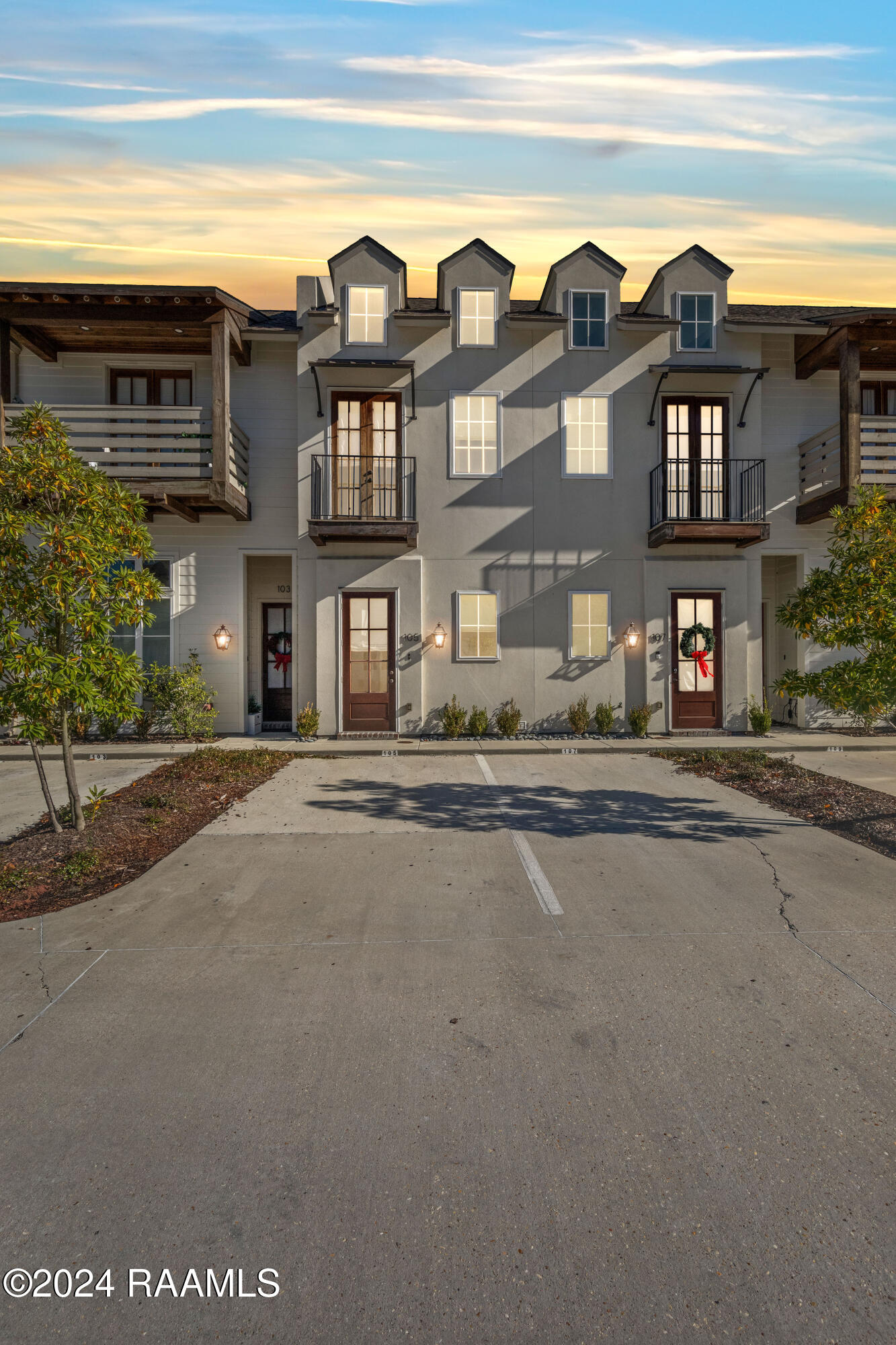 105 Shirekeep Lane Lafayette, LA 70508 - Photo 23 of 23 twilight