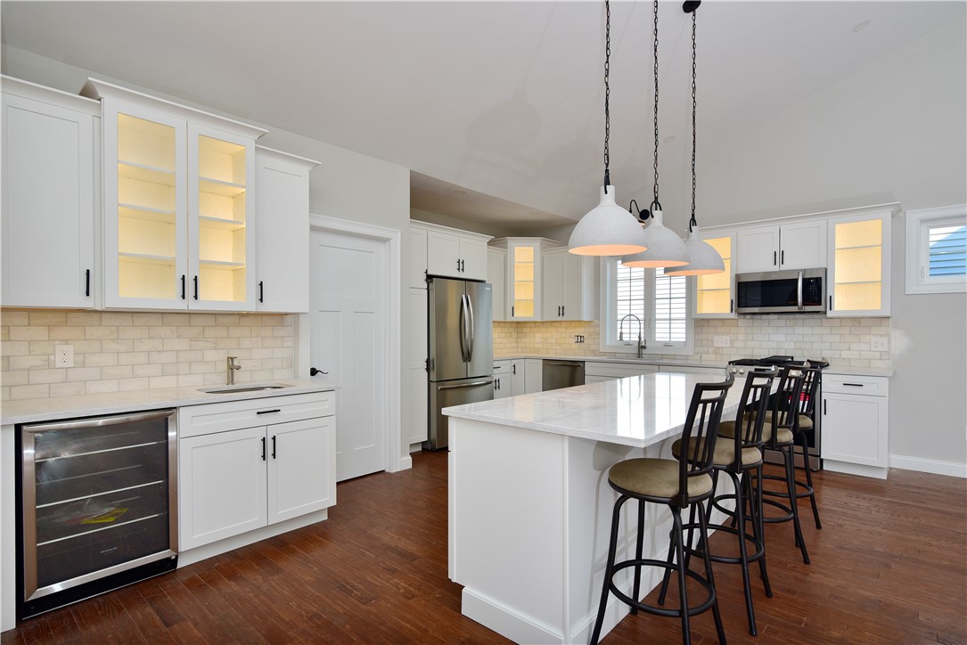 27 Sunset Lk Circle Coventry, RI 02816 - Photo 12 of 31