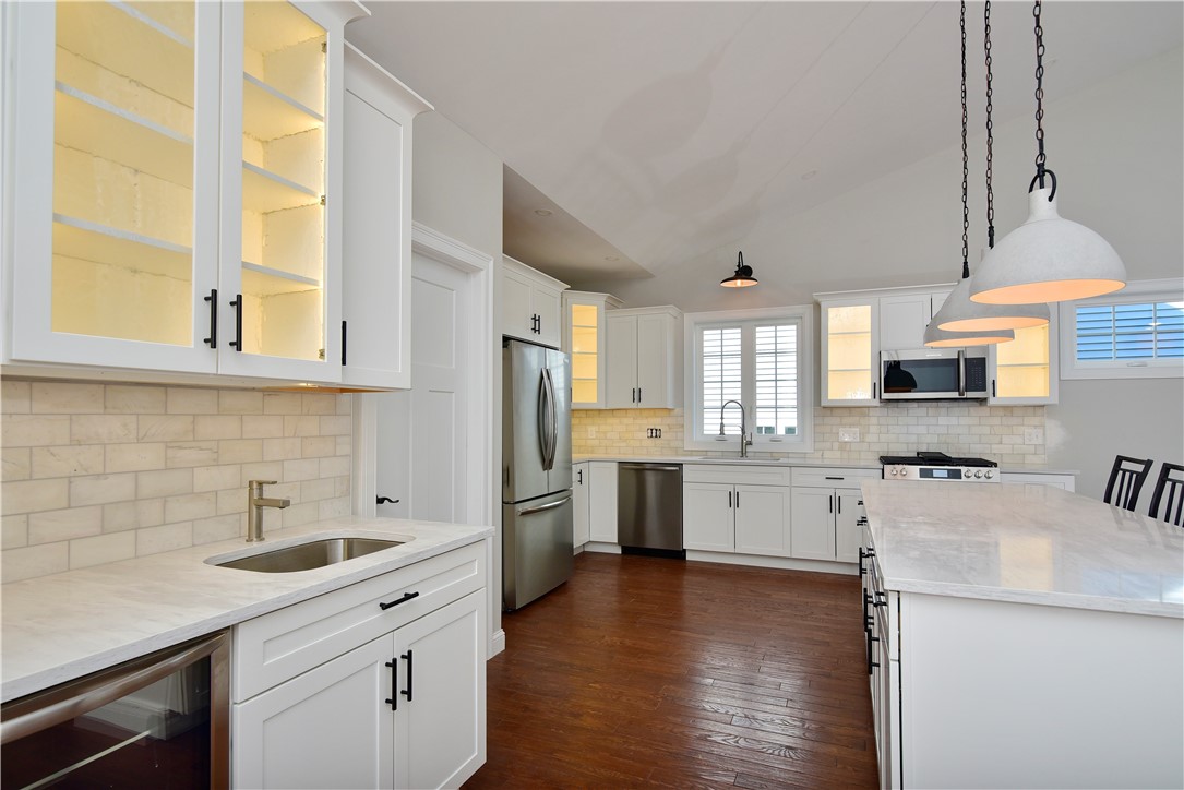 27 Sunset Lk Circle Coventry, RI 02816 - Photo 13 of 31