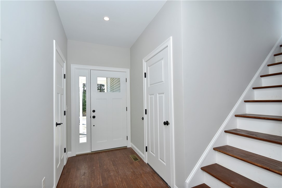 27 Sunset Lk Circle Coventry, RI 02816 - Photo 24 of 31