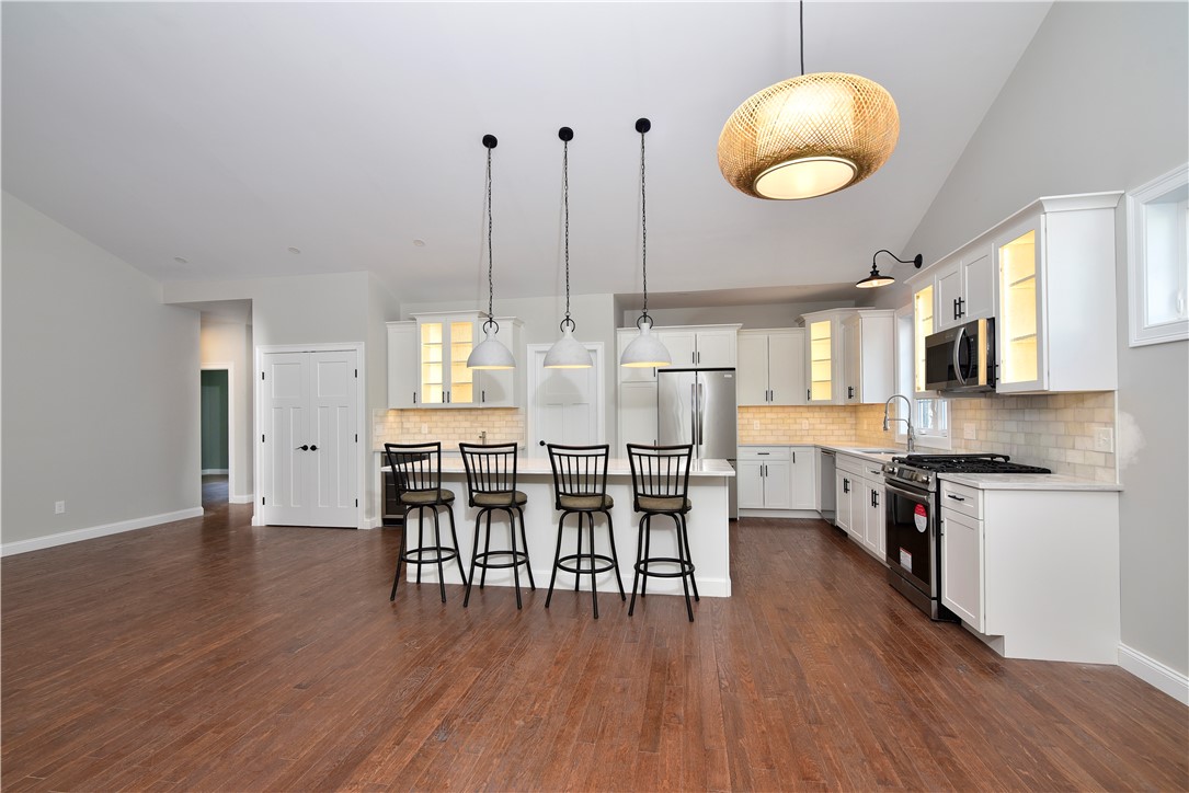 27 Sunset Lk Circle Coventry, RI 02816 - Photo 6 of 31