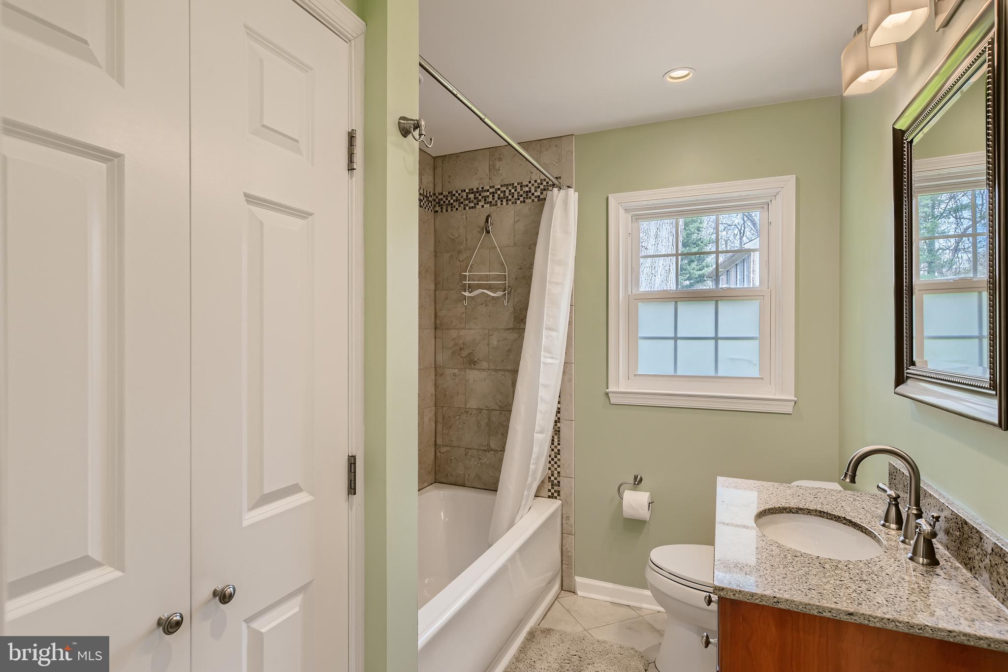213 Medbury Road Lutherville-Timonium, MD 21093 - Photo 16 of 28 Gallery Image 16