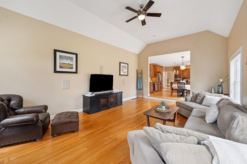 20 Hancock Road Windham, NH 03087 - Photo 5 of 40 Gallery Image 5