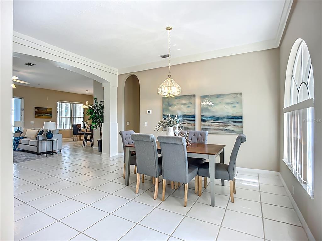 9803 Ocasta Street Riverview, FL 33569 - Photo 7 of 40