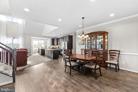 $1,150,000 | 35829 Peninsula Court, Round Hill, VA 20141