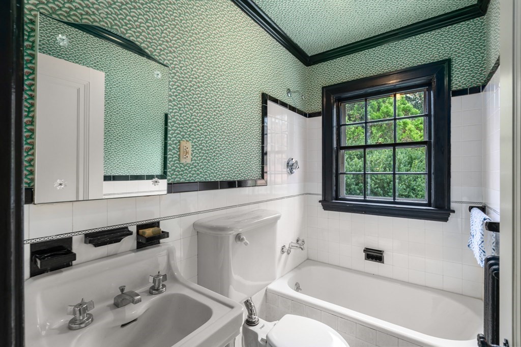 260 Moss Hill Road Boston, MA 02130 - Photo 22 of 42 Gallery Image 22