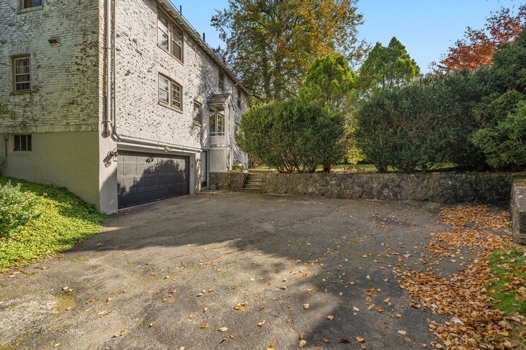 260 Moss Hill Road Boston, MA 02130 - Photo 33 of 42 Gallery Image 33