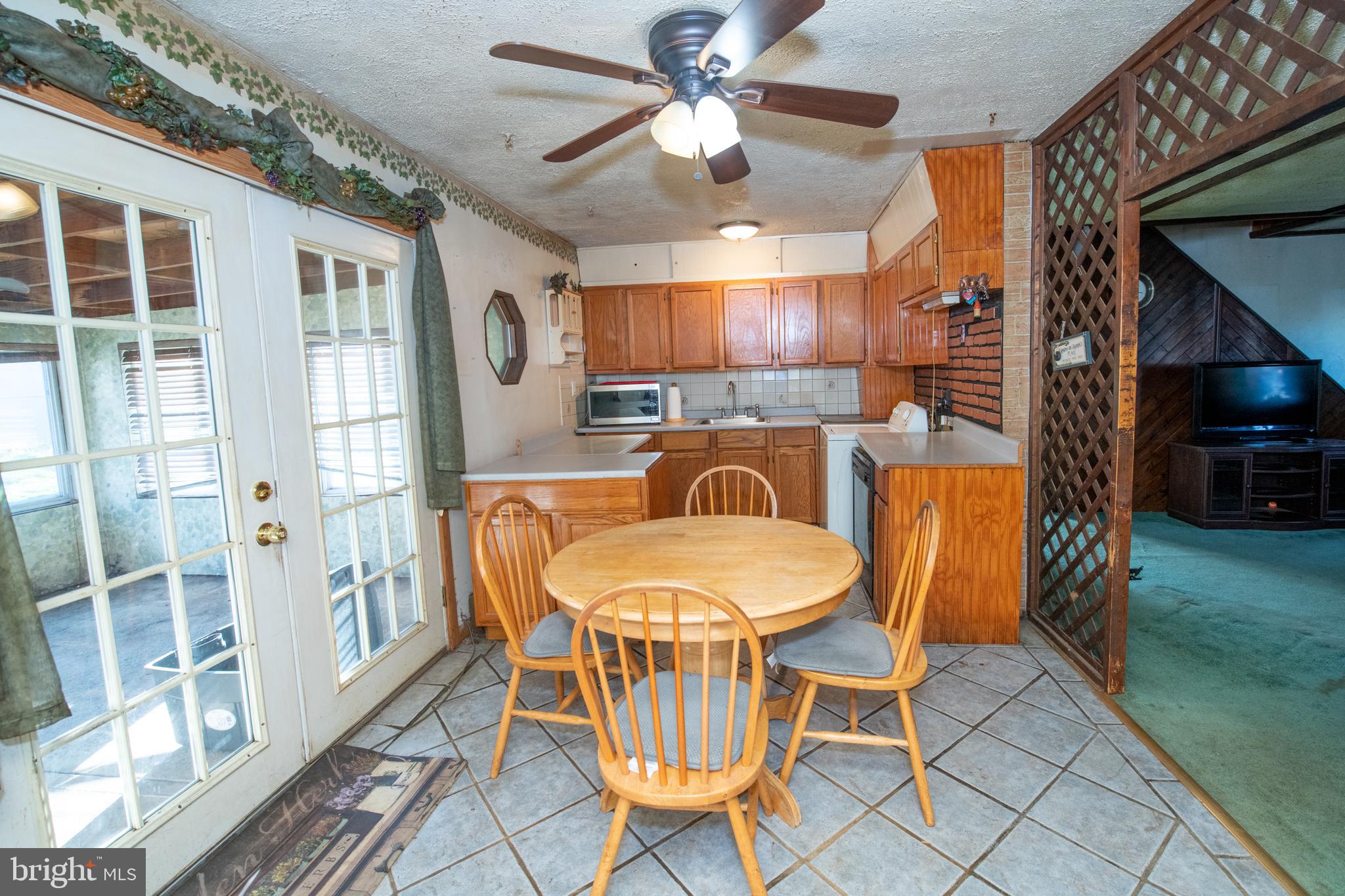 38 MacIntosh Road Levittown, PA 19056 - Photo 5 of 23 Gallery Image 5