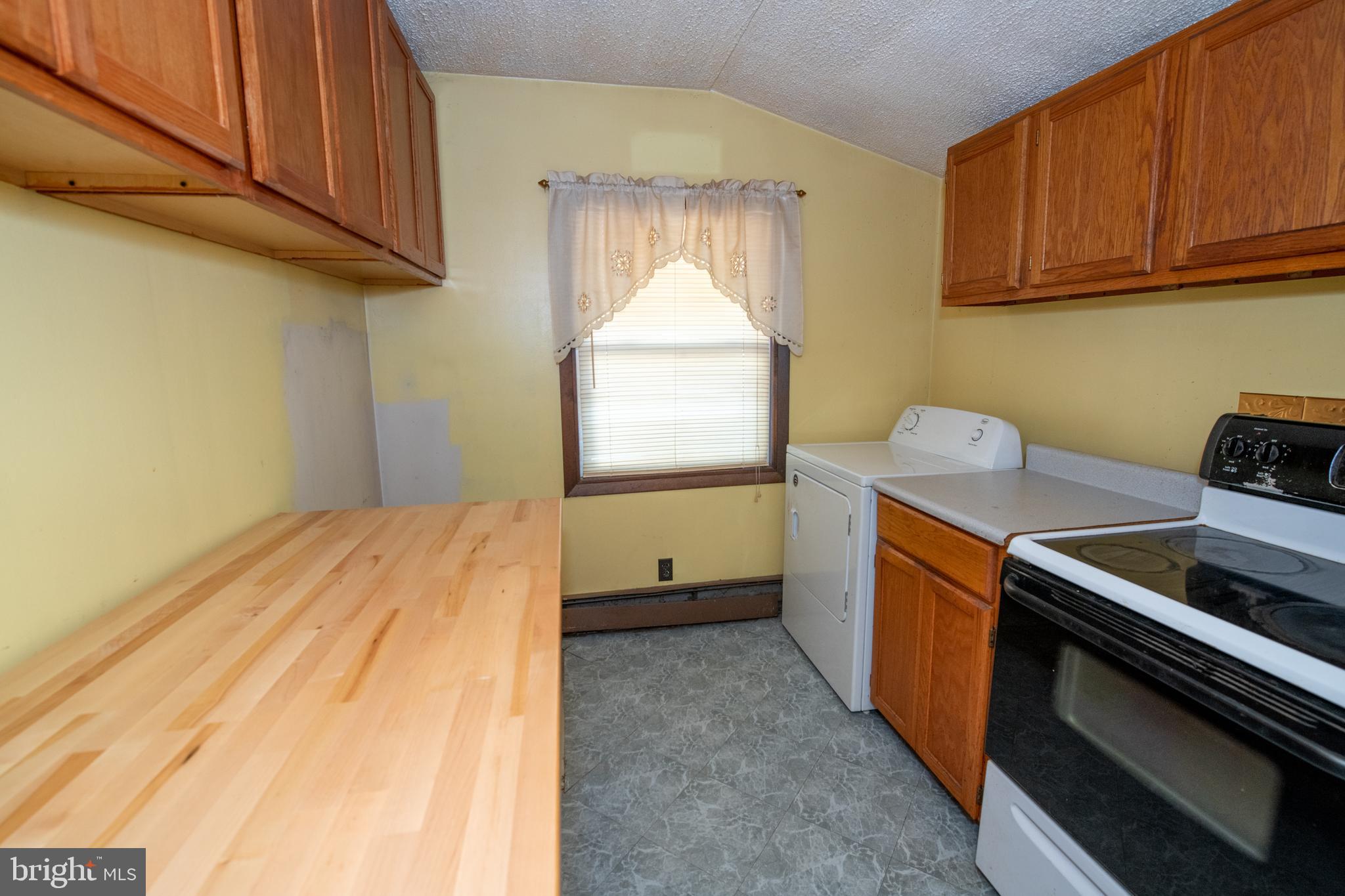 38 MacIntosh Road Levittown, PA 19056 - Photo 6 of 23 Gallery Image 6
