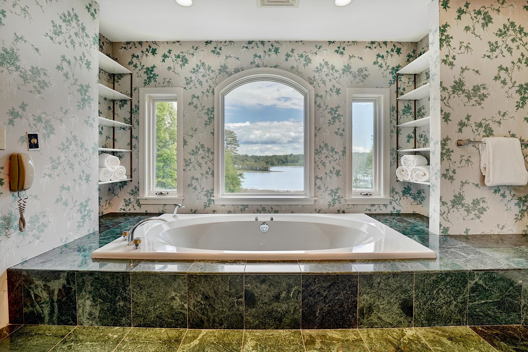 4 Cullen Bay Road Dover, NH 03820 - Photo 26 of 39