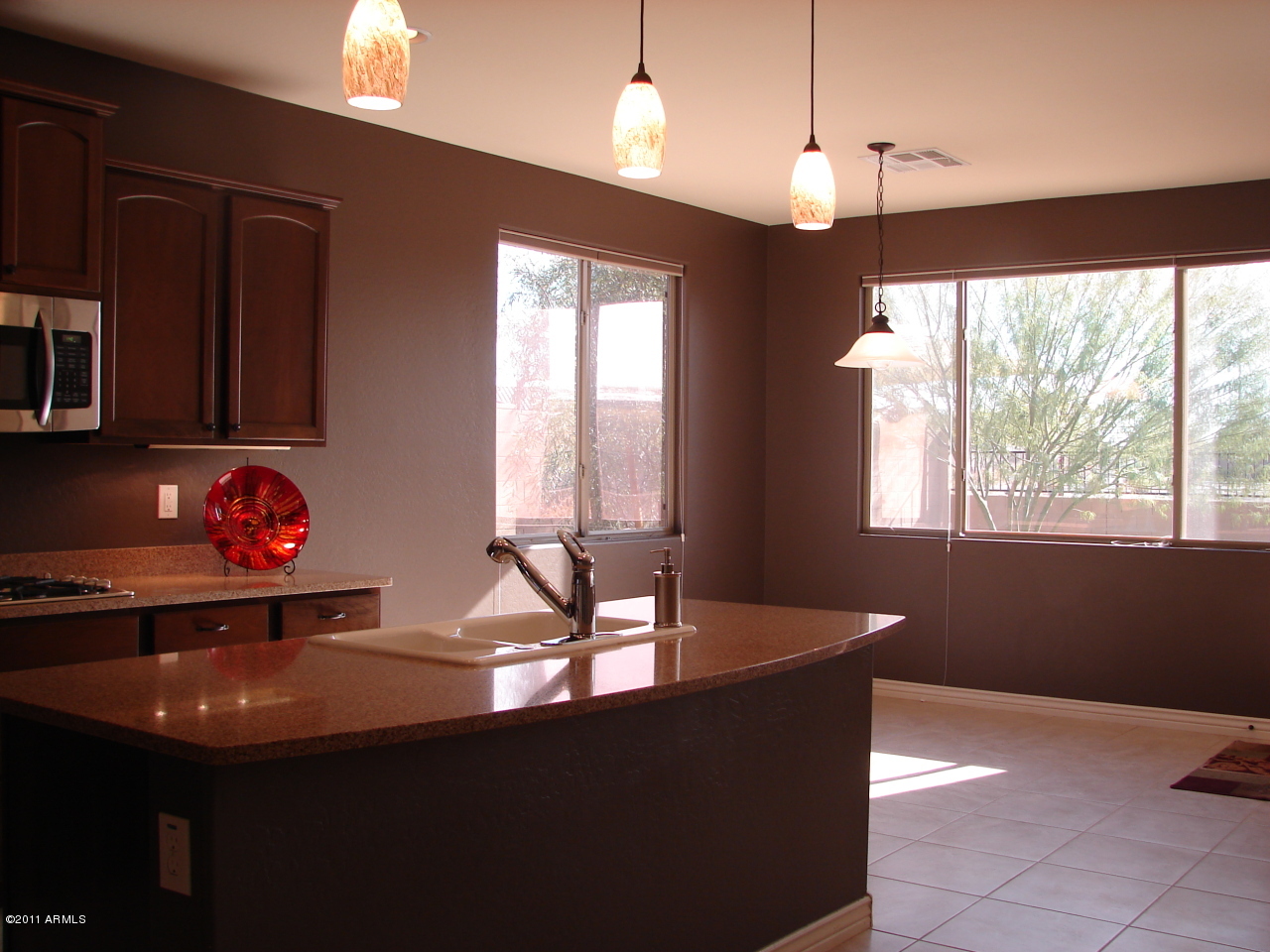 17563 West Verdin Road Goodyear, AZ 85338 - Photo 21 of 40 Beautiful eat-in kitchen!