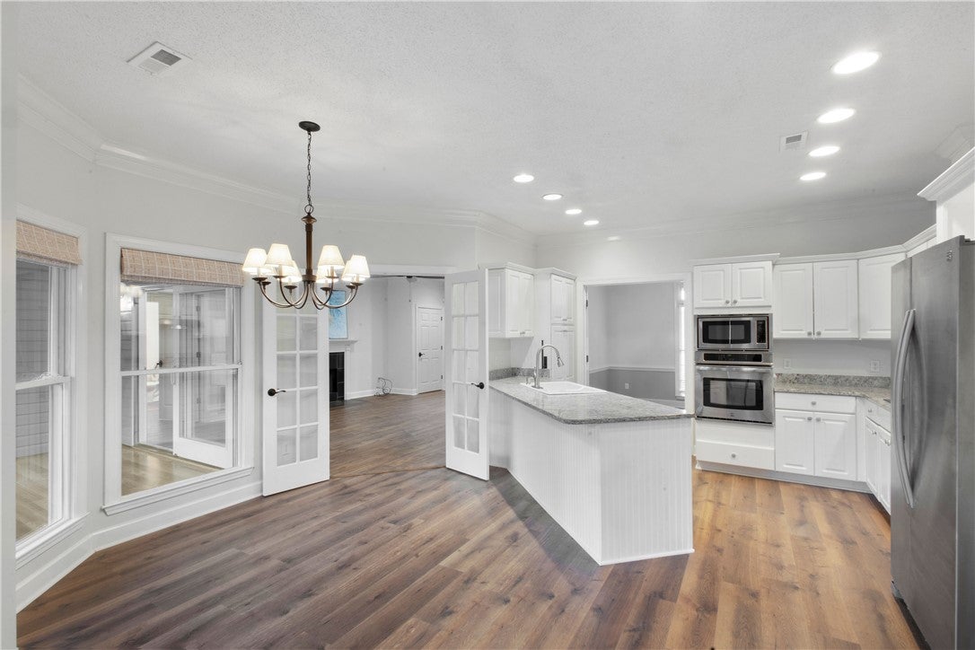 561 Lakeview Ridge Circle Dadeville, AL 36853 - Photo 13 of 28 Gallery Image 13
