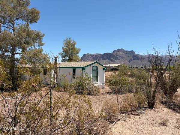 $265,000 | 325 North Hilton Road, Apache Junction, AZ 85119