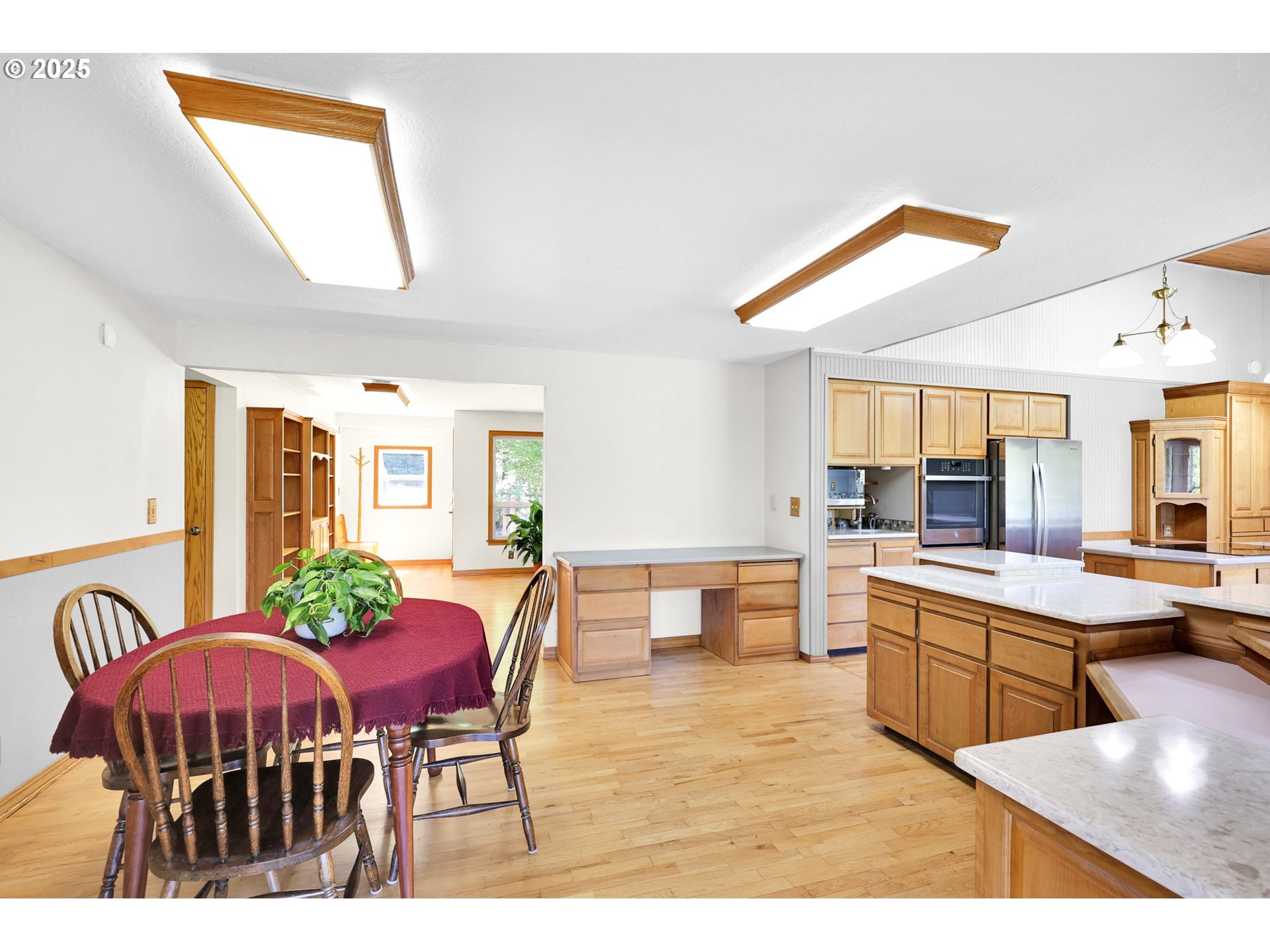 88885 Conrad Road Veneta, OR 97487 - Photo 12 of 47 Kitchen