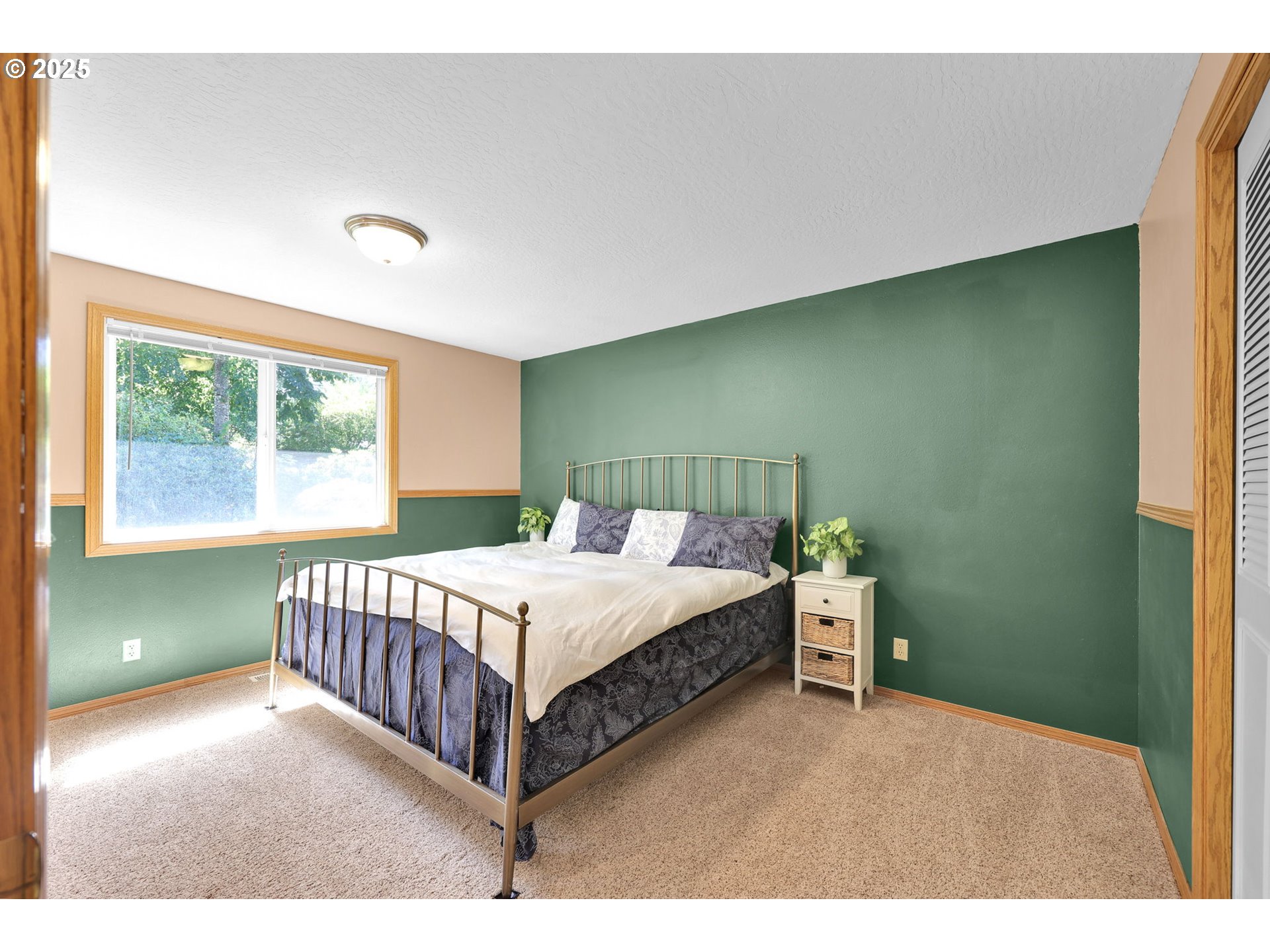 88885 Conrad Road Veneta, OR 97487 - Photo 21 of 47 Bedroom