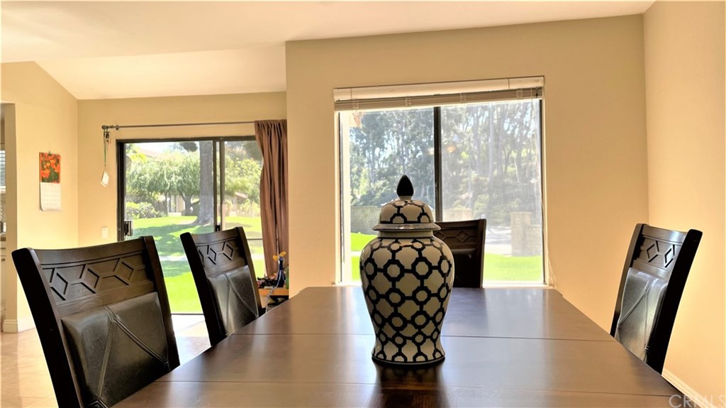 26606 La Roda Mission Viejo, CA 92691 - Photo 13 of 42