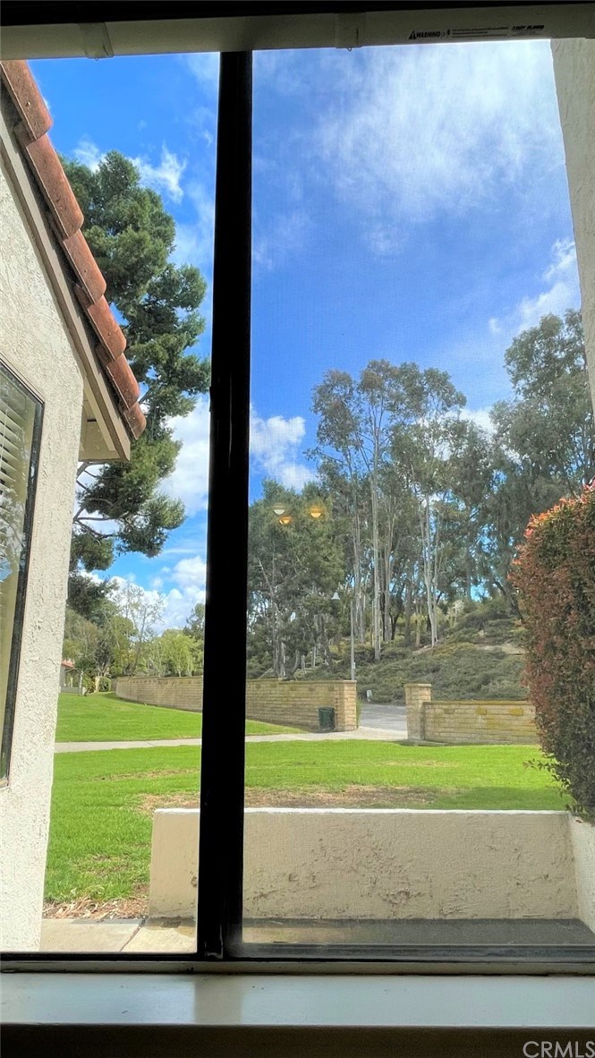 26606 La Roda Mission Viejo, CA 92691 - Photo 15 of 42