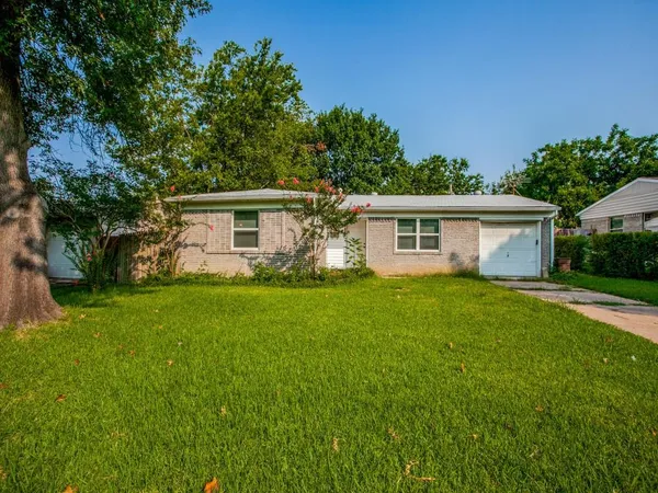 $1,750 | 3113 Caribbean Drive, Mesquite, TX 75150