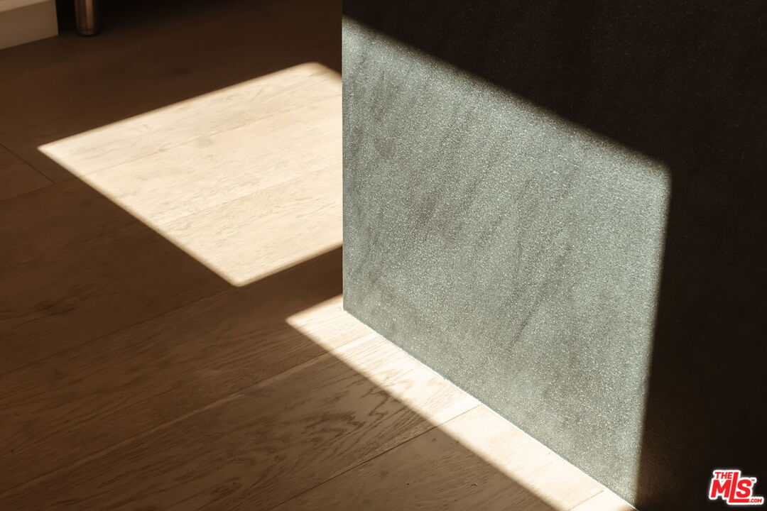 10725 Ashton Avenue, Unit 101 Los Angeles, CA 90024 - Photo 15 of 40