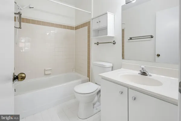 $220,000 | 4922 Columbia Road, Unit 4, Columbia, MD 21044