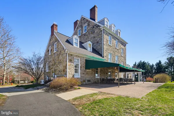 $220,000 | 4922 Columbia Road, Unit 4, Columbia, MD 21044