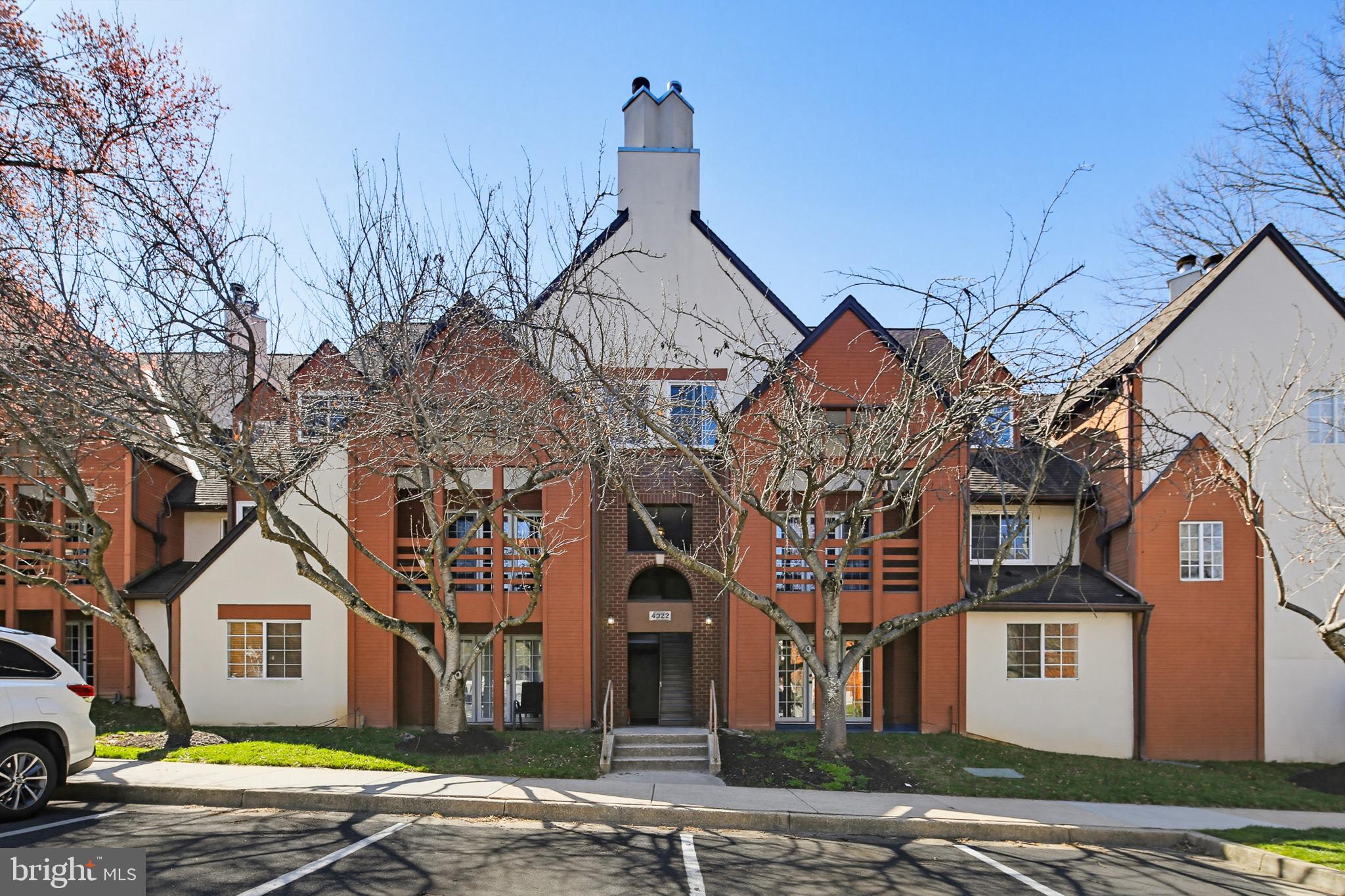 4922 Columbia Road, Unit 4 Columbia, MD 21044 - Photo 3 of 27 Charming residential architecture awaits.