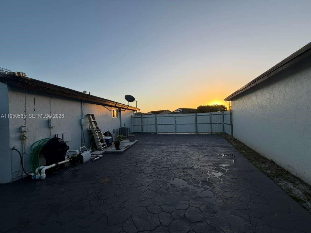 19707 Southwest 123rd Court Miami, FL 33177 - Photo 36 of 37