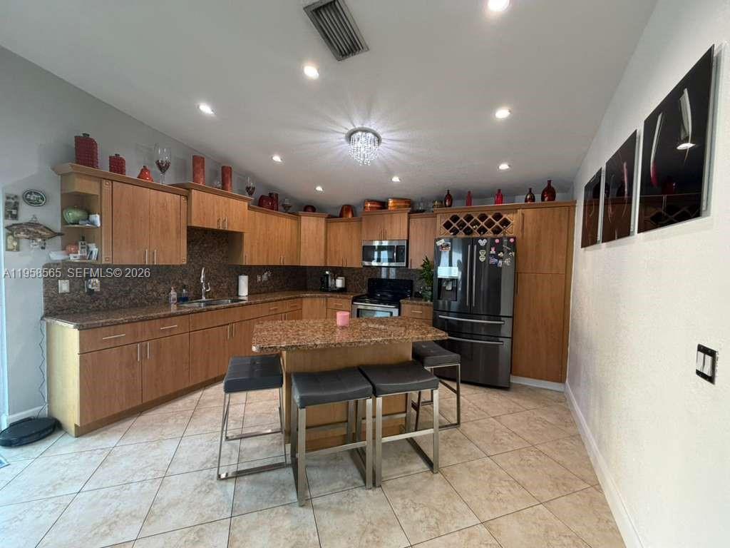 19707 Southwest 123rd Court Miami, FL 33177 - Photo 7 of 37