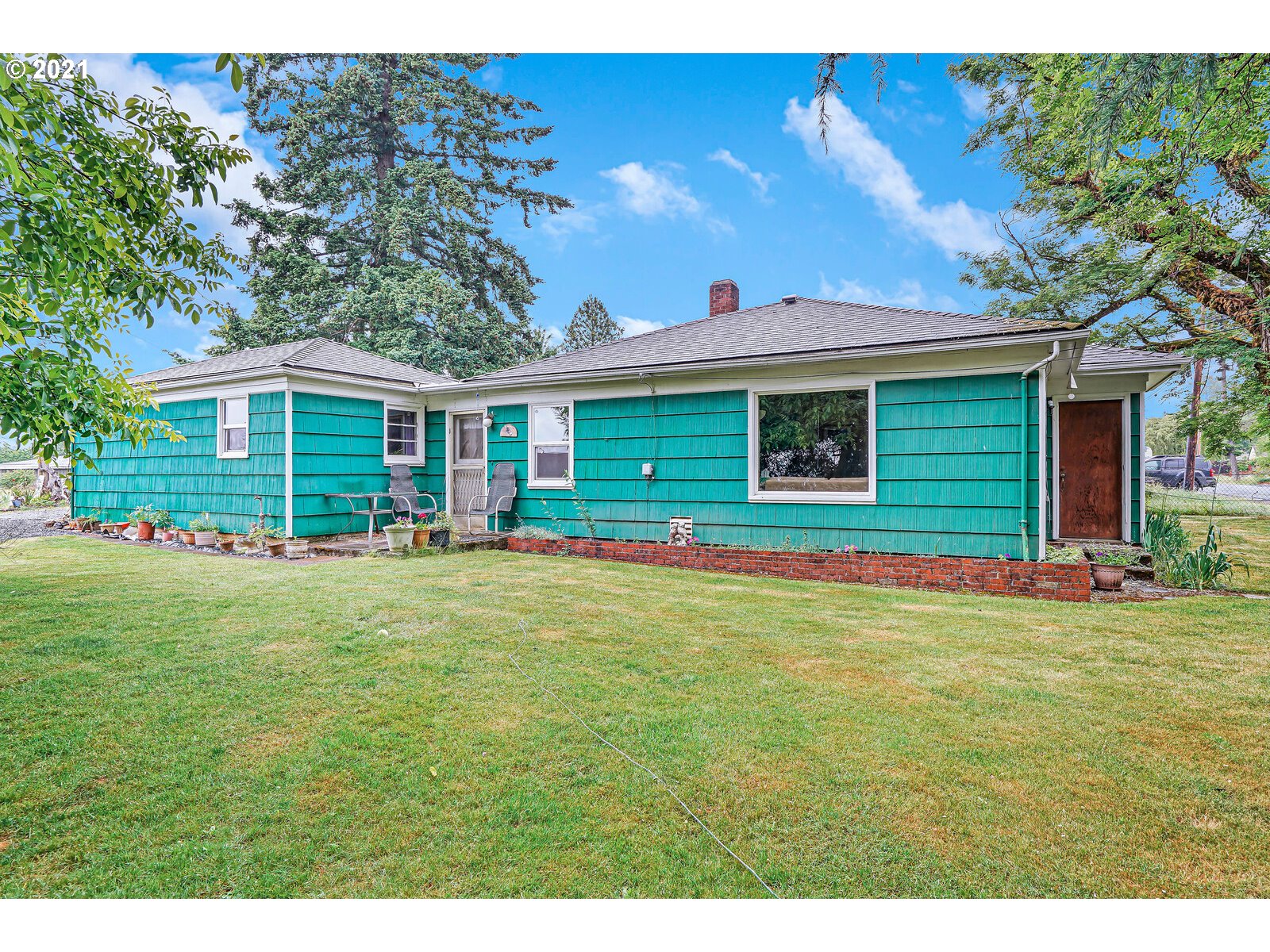 801 Mountain View Road Sweet Home, OR 97386 - Photo 1 of 25 Gallery Image 1