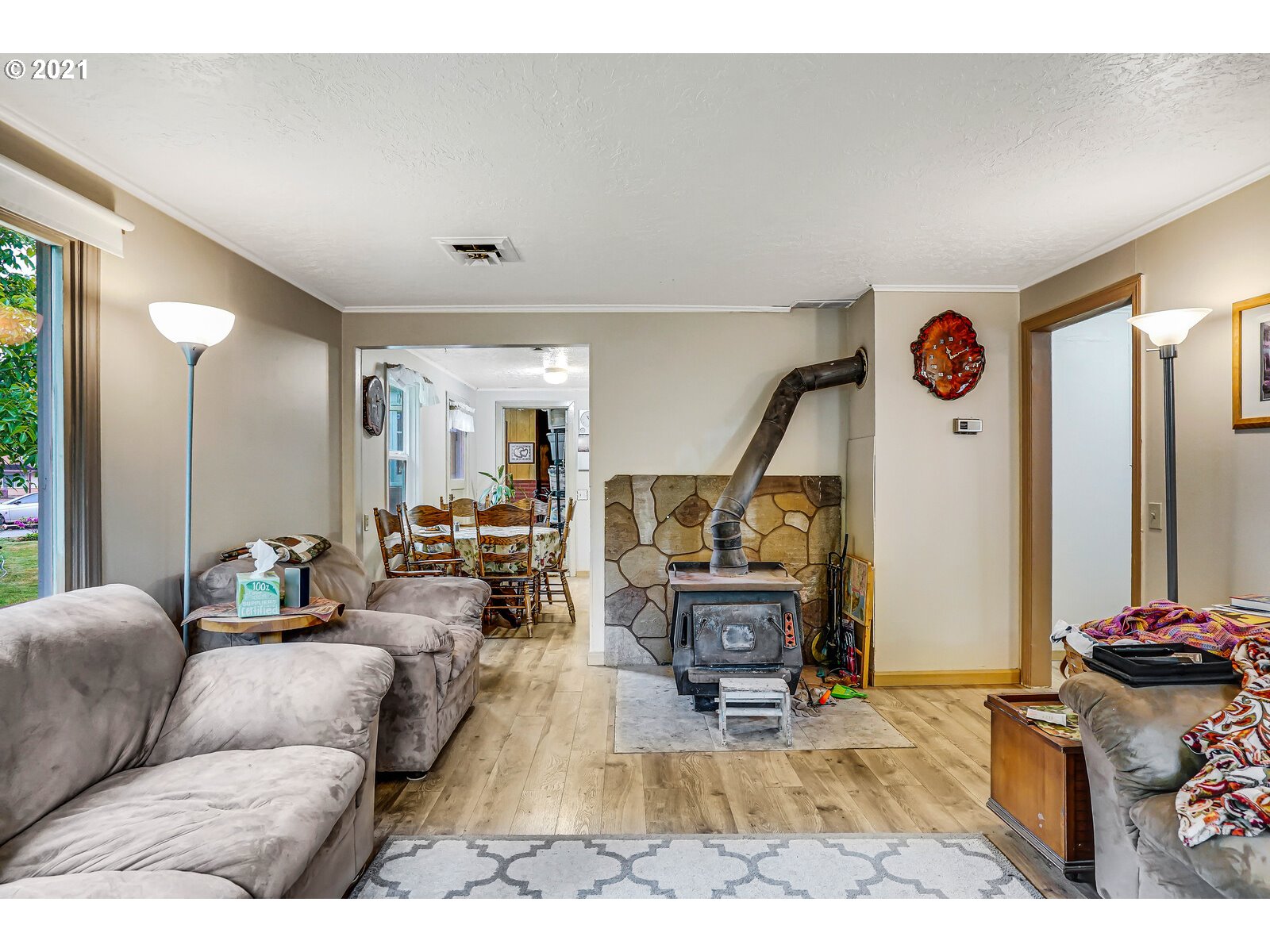 801 Mountain View Road Sweet Home, OR 97386 - Photo 12 of 25 Gallery Image 12
