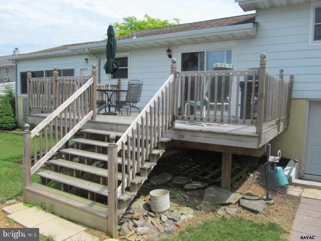6289 Hoff Road Spring Grove, PA 17362 - Photo 12 of 27