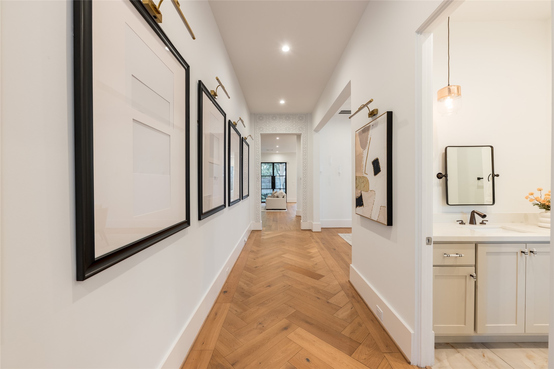 2817 Albans Road Houston, TX 77005 - Photo 4 of 49