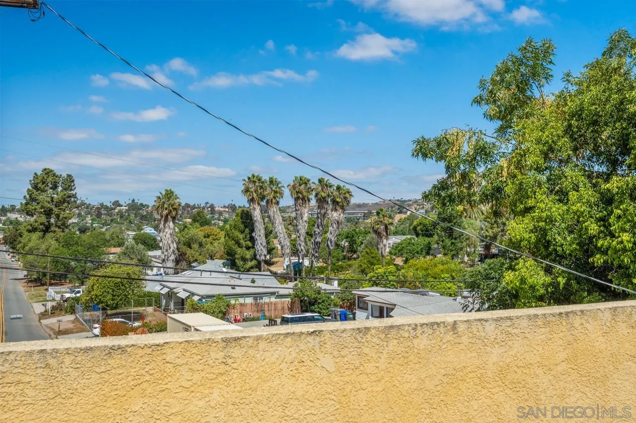 2901 Helix Street Spring Valley, CA 91977 - Photo 11 of 29