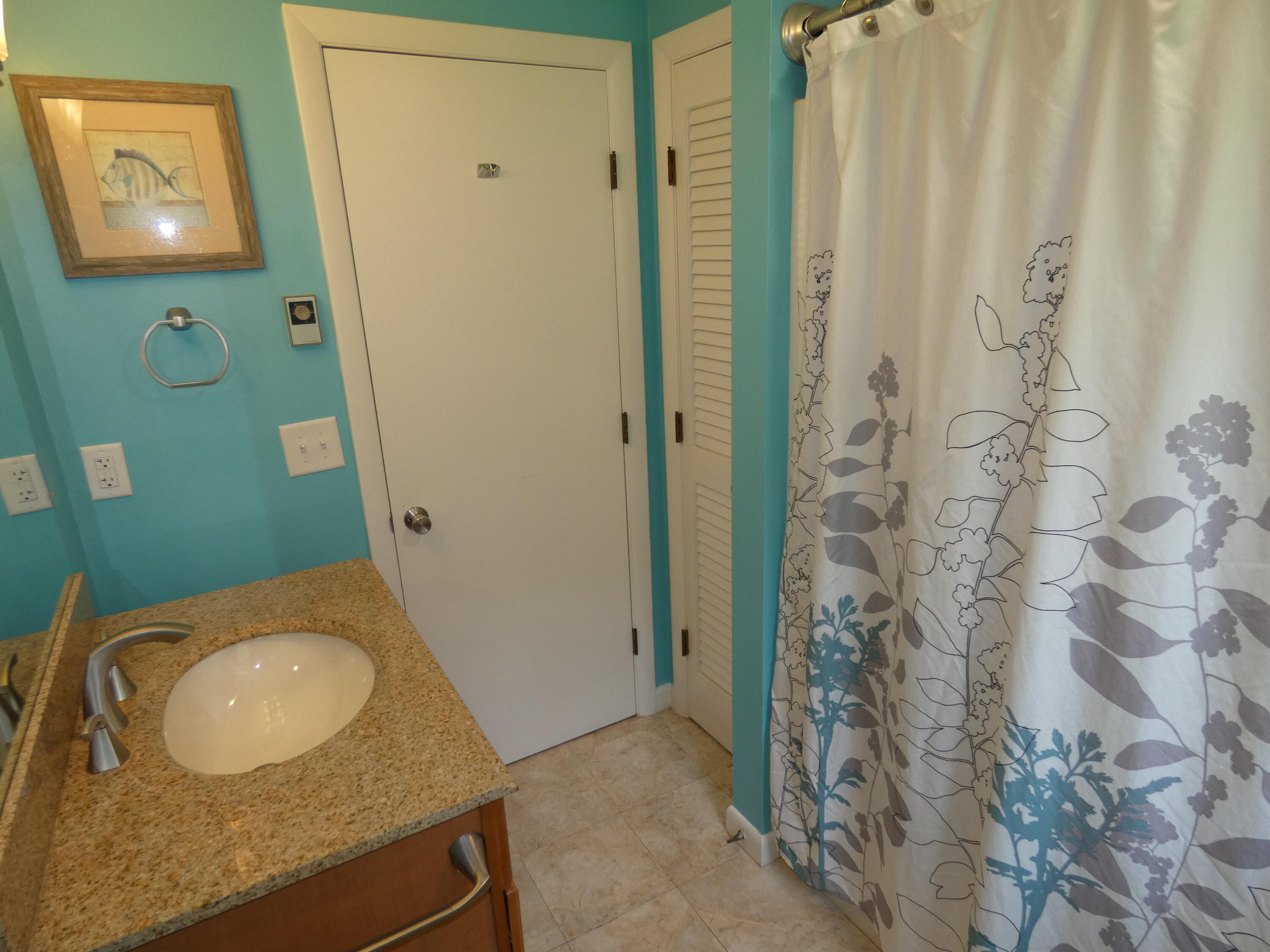 17 Graham Road, Unit 1 Westbrook, ME 04092 - Photo 26 of 33 2nd Floor Full Bath (2)