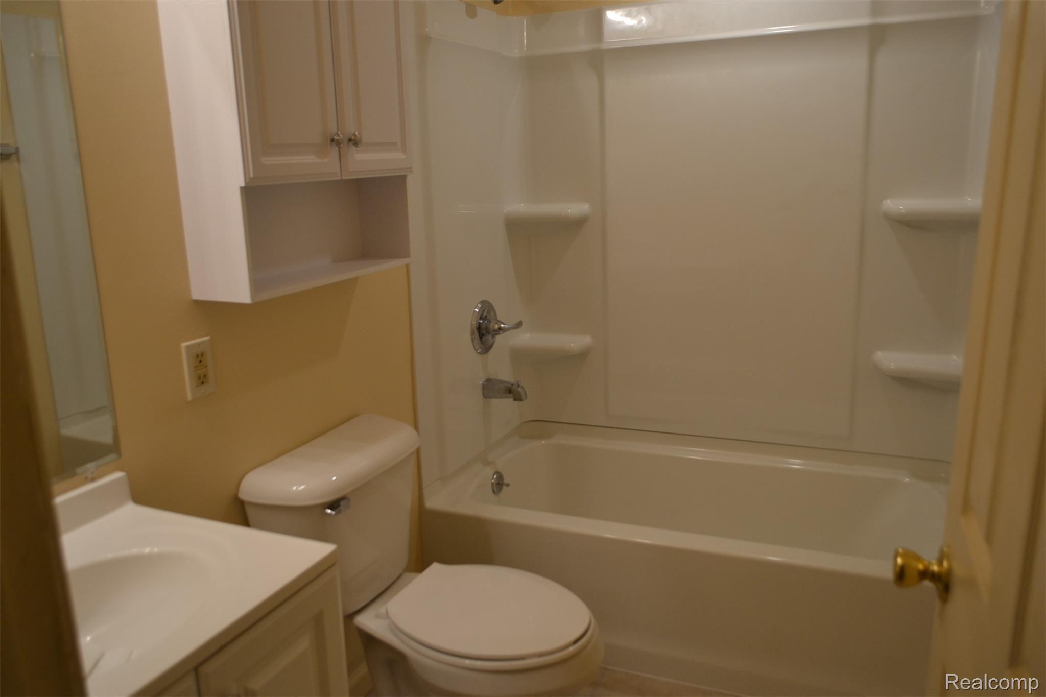 2212 Branch Road Flint, MI 48506 - Photo 12 of 31 DSC_0852.JPG