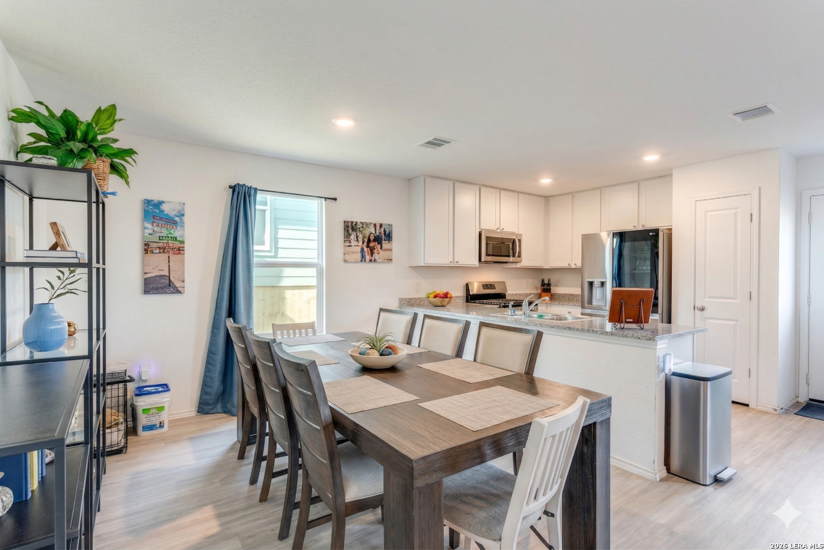 5319 Devils Ridge Converse, TX 78109 - Photo 6 of 24