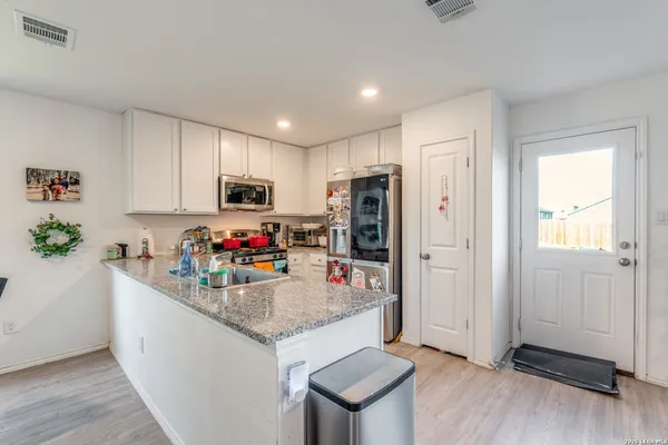 $280,000 | 5319 Devils Ridge, Converse, TX 78109