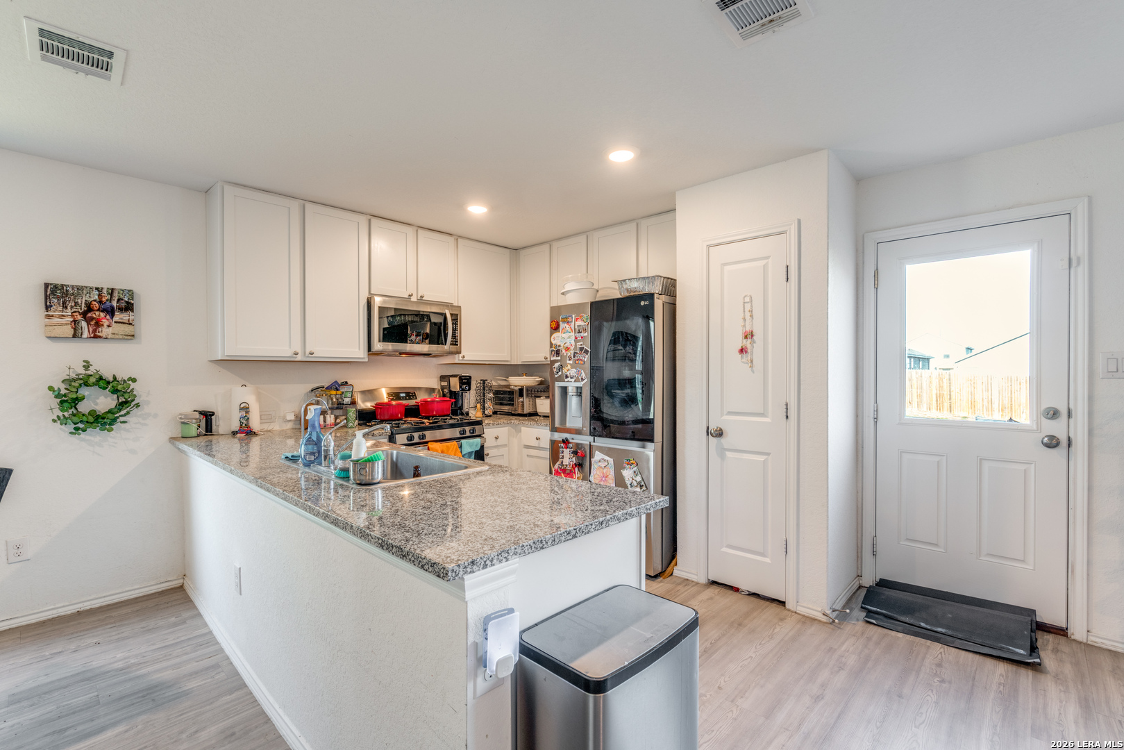 5319 Devils Ridge Converse, TX 78109 - Photo 8 of 24