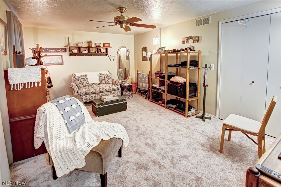 16609 Drake Road Strongsville, OH 44136 - Photo 23 of 35