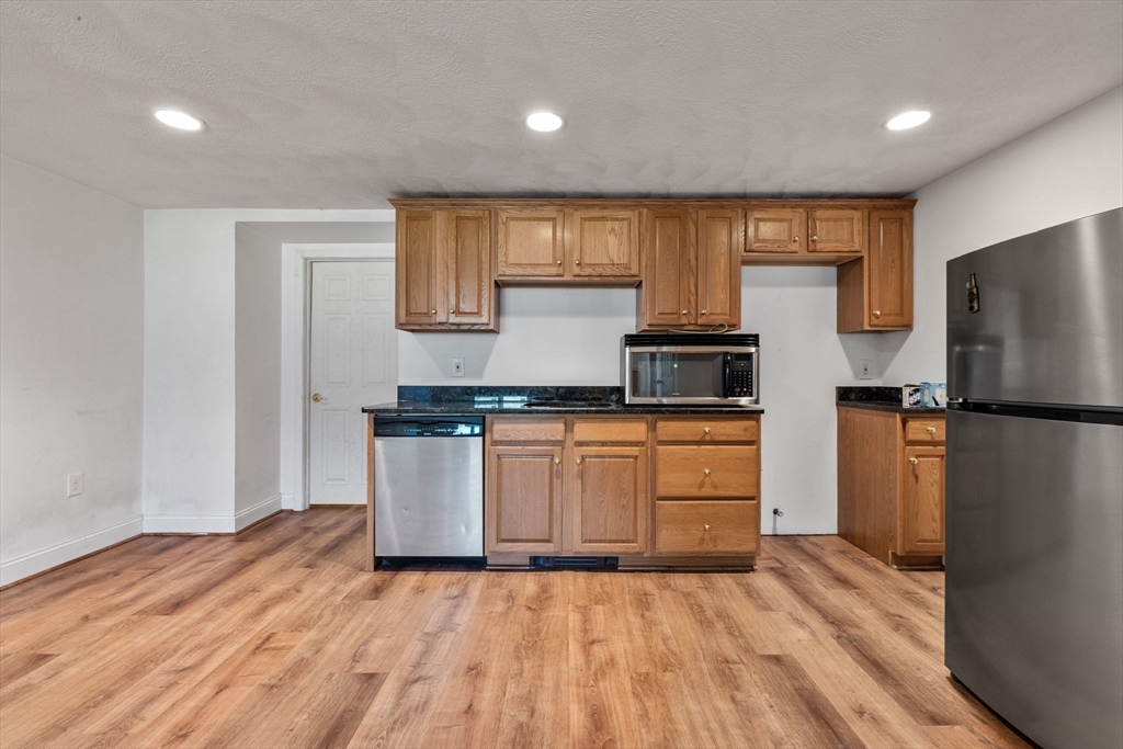 16 Albemarle Road Norwood, MA 02062 - Photo 15 of 19