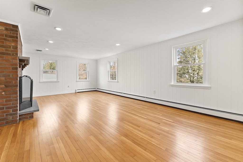 16 Albemarle Road Norwood, MA 02062 - Photo 3 of 19