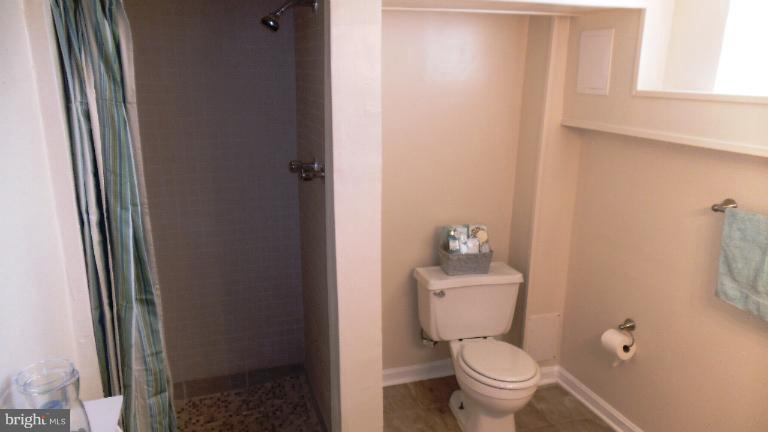 1544 Northwick Road Baltimore, MD 21218 - Photo 25 of 30 Bath