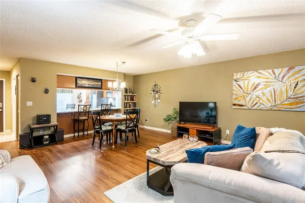 $252,500 | 1801 East Lake Road South, Unit 11D, Palm Harbor, FL 34685