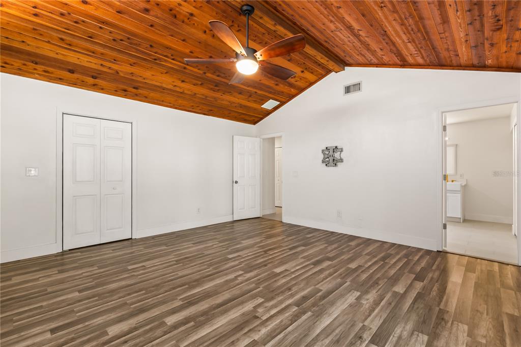 4951 Courtland Loop Winter Springs, FL 32708 - Photo 19 of 36 a view of an empty room