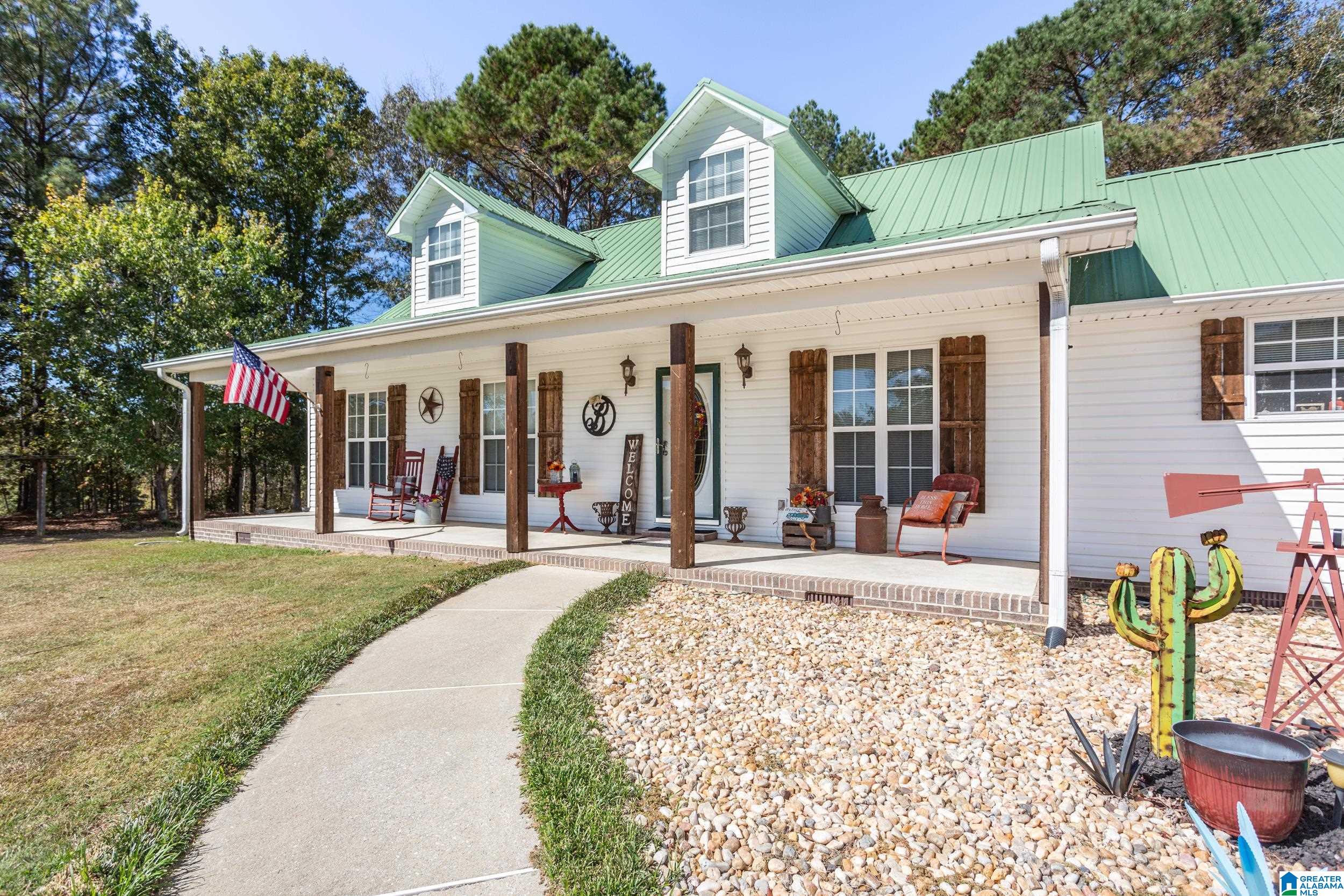 1487 Harts Ferry Road Ohatchee, AL 36271 - Photo 2 of 37