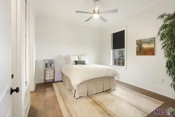$1,800 | 8211 Village Plaza Court, Unit 2B, Baton Rouge, LA 70810