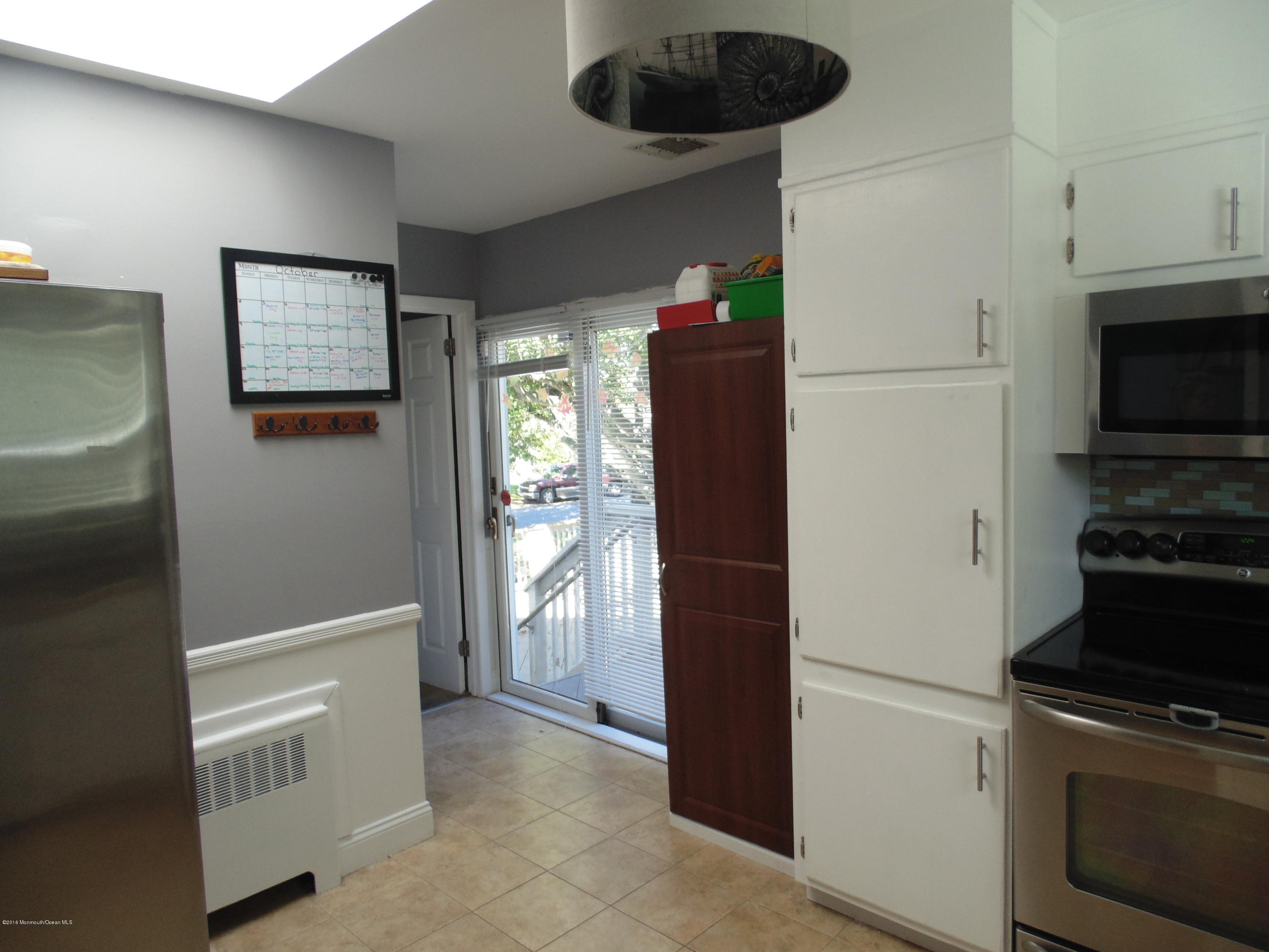 1520 Little Hill Road Point Pleasant, NJ 08742 - Photo 6 of 12 Sliders o Large Deck