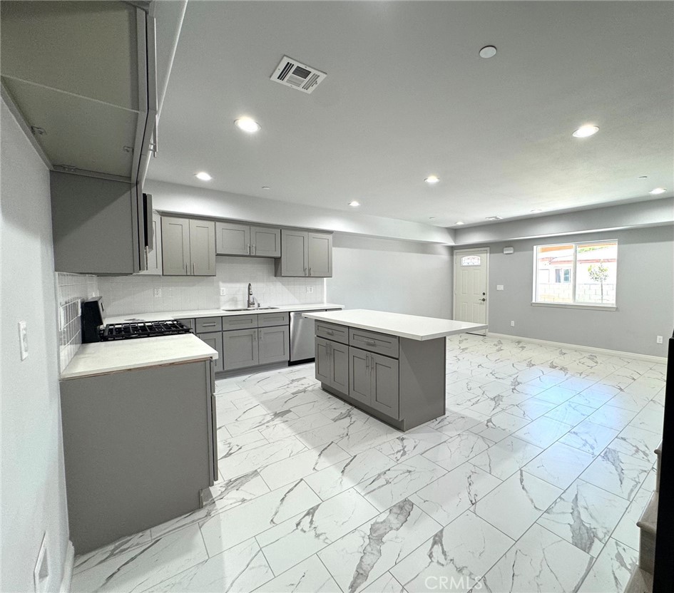 15616 Amar Road, Unit B La Puente, CA 91744 - Photo 4 of 22