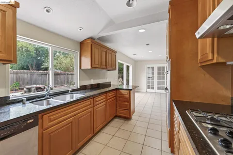 $475,000 | 2465 Mountain View Drive, Concord, CA 94520