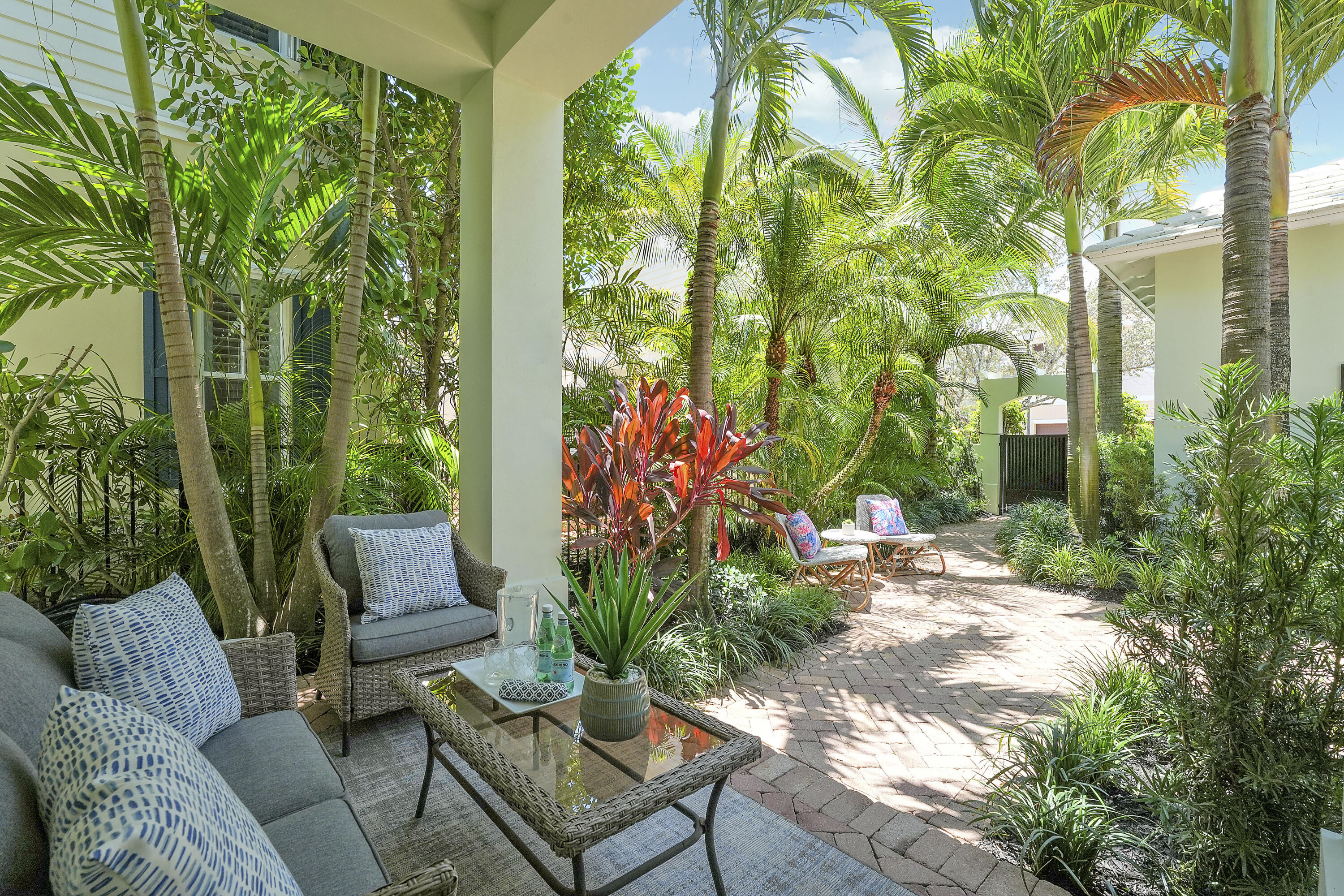 112 Spikerush Road Jupiter, FL 33458 - Photo 40 of 49 Dreamy Private Tropical Yard!